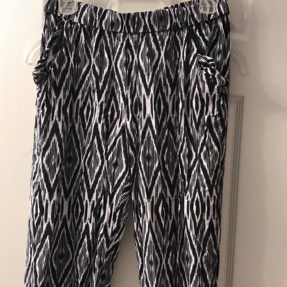 Kim Rogers Black and white pants